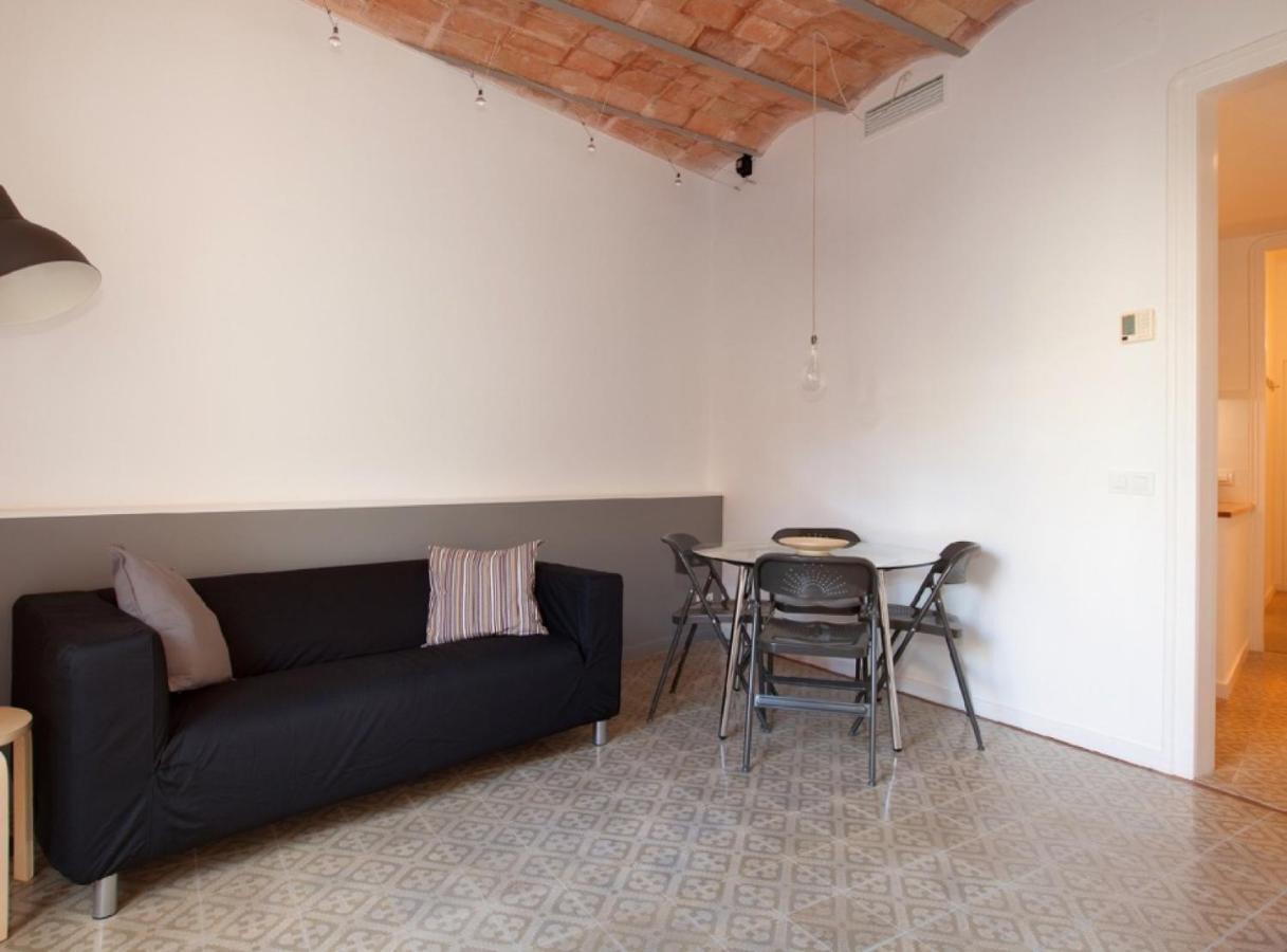 Napoles - Modernist Flat Close To Sagrada Familia Барселона Екстериор снимка