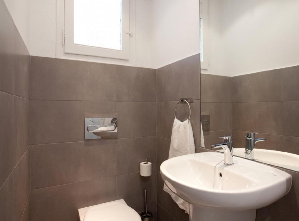 Napoles - Modernist Flat Close To Sagrada Familia Барселона Екстериор снимка
