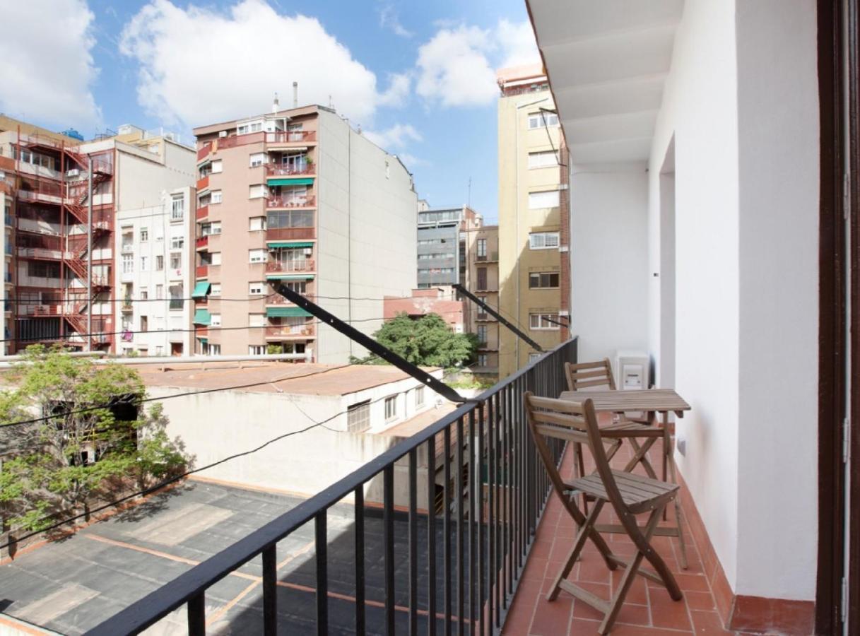 Napoles - Modernist Flat Close To Sagrada Familia Барселона Екстериор снимка