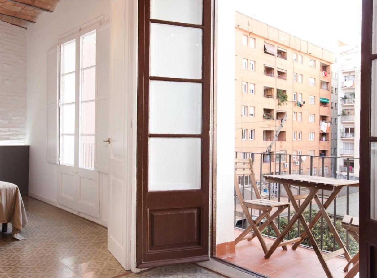 Napoles - Modernist Flat Close To Sagrada Familia Барселона Екстериор снимка