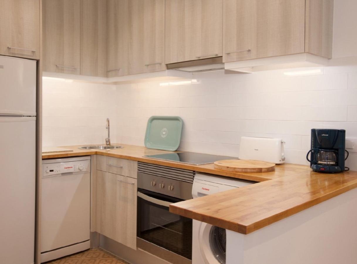 Napoles - Modernist Flat Close To Sagrada Familia Барселона Екстериор снимка