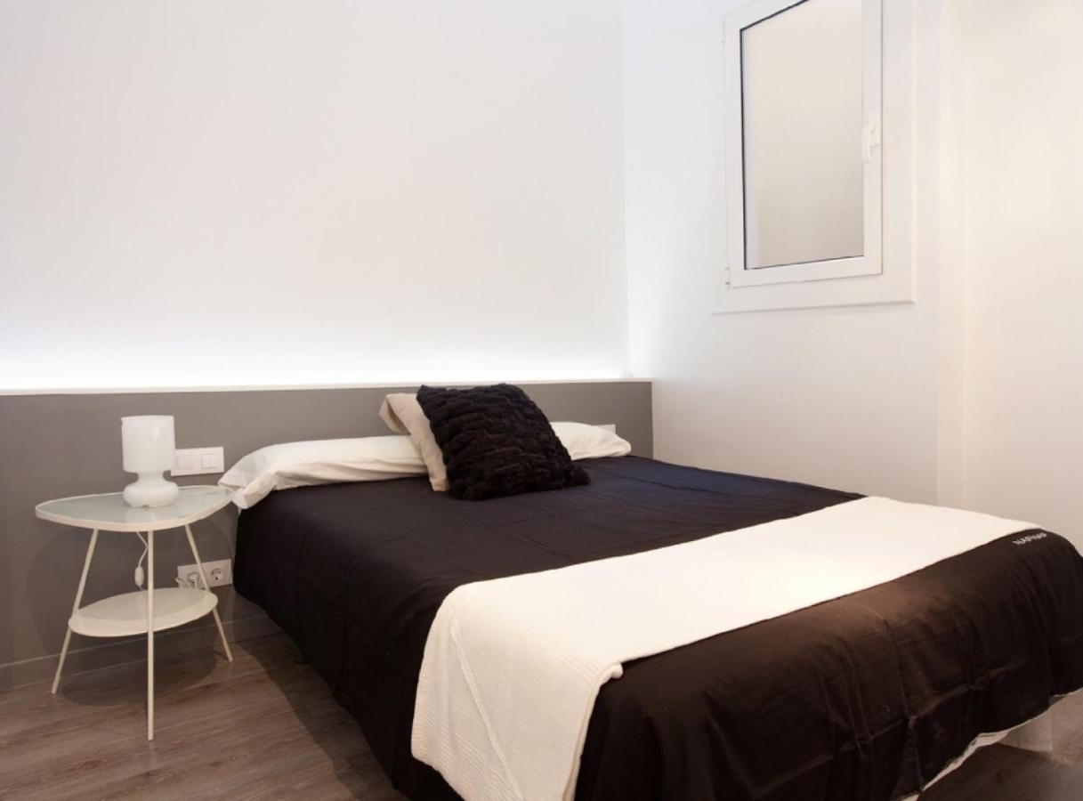 Napoles - Modernist Flat Close To Sagrada Familia Барселона Екстериор снимка